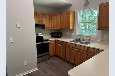 196 Bethania Oaks Circle, Pfafftown, NC 27040 - Photo 7