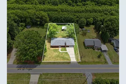 242 Island Drive, Madison, NC 27025 - Photo 3