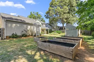 3800 Blairwood St, High Point, NC 27265 - Photo 45
