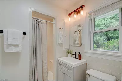 1016 Fenimore Street, Winston-Salem, NC 27103 - Photo 23
