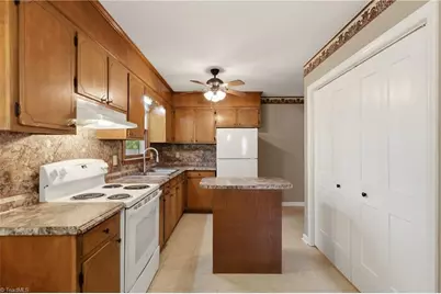 436 Elam Avenue, Eden, NC 27288 - Photo 11
