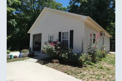 1239 Fairview Drive, Lexington, NC 27292 - Photo 27