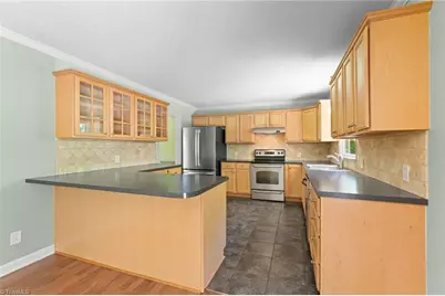3725 Crestbrook Lane, Pfafftown, NC 27040 - Photo 5