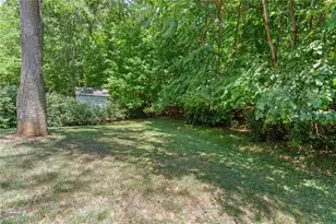 3725 Crestbrook Ln, Pfafftown, NC 27040 - Photo 39
