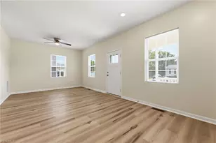 1801 Tucker St, Greensboro, NC 27405 - Photo 7