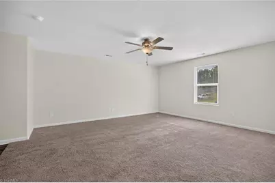 8 Hazelburn Court, Greensboro, NC 27405 - Photo 15