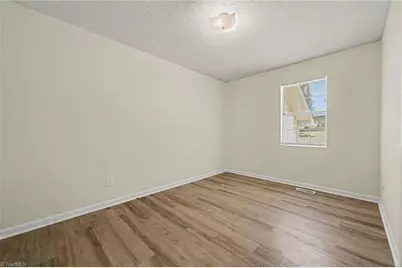 1019 Durham Street, Burlington, NC 27217 - Photo 15