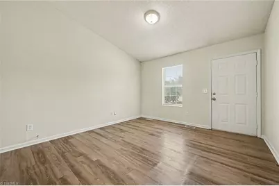 1019 Durham Street, Burlington, NC 27217 - Photo 9
