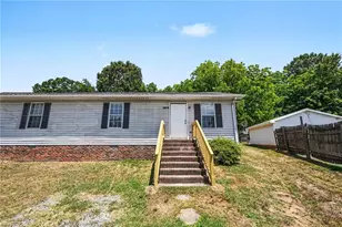 1019 Durham St, Burlington, NC 27217 - Photo 7