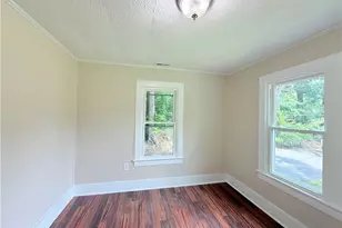 338 Watkins St, Asheboro, NC 27203 - Photo 5