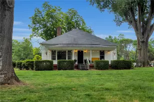 2103 N Thomas Ave, Newton, NC 28658 - Photo 7