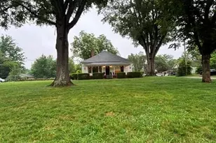 2103 N Thomas Ave, Newton, NC 28658 - Photo 33