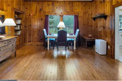 2103 N Thomas Avenue, Newton, NC 28658 - Photo 15