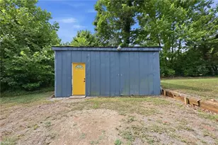4157 Old Hillsborough Rd, Mebane, NC 27302 - Photo 27