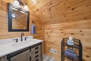 1987 Buck Mountain Rd, Purlear, NC 28665 - Photo 25