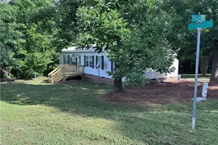 293 Regina Dr, Thomasville, NC 27360 - Photo 43