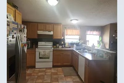 2824 Frank Kilpatrick Road, Grifton, NC 28530 - Photo 13