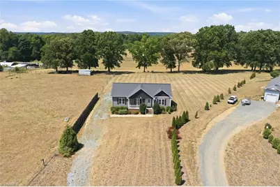 4242 E Greensboro Chapel Hill Road, Graham, NC 27253 - Photo 3