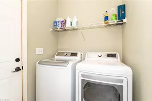 2001 Treyburn Ln, High Point, NC 27265 - Photo 13