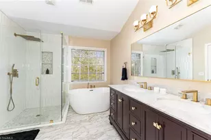 2001 Treyburn Ln, High Point, NC 27265 - Photo 17