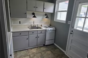568 Overlook St, Greensboro, NC 27403 - Photo 5