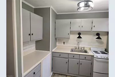 568 Overlook Street, Greensboro, NC 27403 - Photo 31