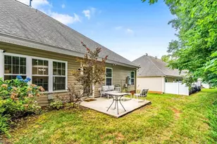 125 Chestnut Bend Dr, Greensboro, NC 27406 - Photo 21