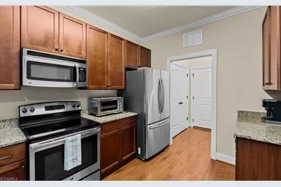 125 Chestnut Bend Drive, Greensboro, NC 27406 - Photo 7