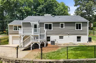 2626 Rogers Ln, Winston-Salem, NC 27106 - Photo 3