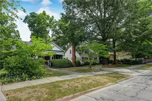 2606 Beechwood St, Greensboro, NC 27403 - Photo 3