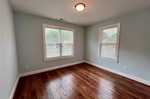 700 W Holt St, Mebane, NC 27302 - Photo 13