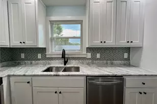 700 W Holt St, Mebane, NC 27302 - Photo 7