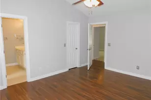 2804 Mitchell Wood Dr, Browns Summit, NC 27214 - Photo 11