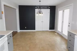 2804 Mitchell Wood Dr, Browns Summit, NC 27214 - Photo 9
