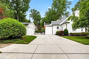 1401 Briarcliff Rd, Greensboro, NC 27408 - Photo 47