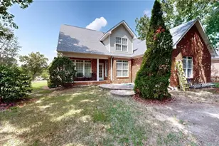 4026 Banoak St, High Point, NC 27265 - Photo 5