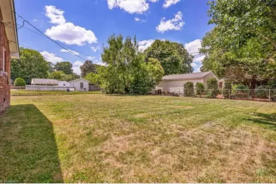 2914 Cornwallis Drive, Greensboro, NC 27408 - Photo 43
