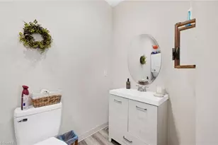 641 Washington St, Eden, NC 27288 - Photo 17