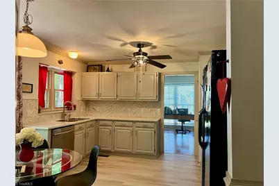 17 Spring Oak Court, Greensboro, NC 27410 - Photo 5