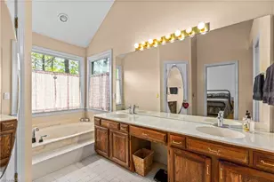 17 Spring Oak Ct, Greensboro, NC 27410 - Photo 7