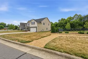 2017 Heron Pointe Dr, Whitsett, NC 27377 - Photo 5