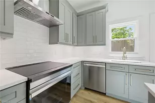 2125 Hollyrood St, Winston-Salem, NC 27106 - Photo 11