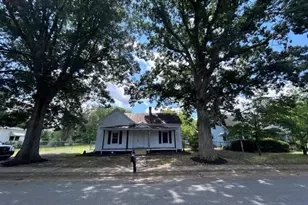 603 Thomas St, Reidsville, NC 27320 - Photo 1