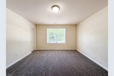 3423 Anita Glen Drive, Greensboro, NC 27405 - Photo 9