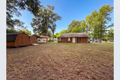304 Field Street, Graham, NC 27253 - Photo 5