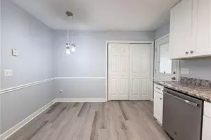 304 Field St, Graham, NC 27253 - Photo 7