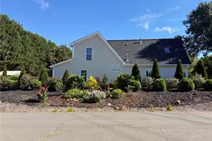 105 Jefferson Forest Ct, Winston-Salem, NC 27106 - Photo 5