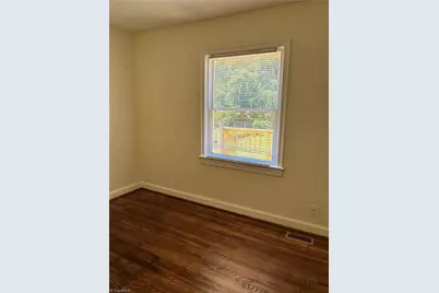 2735 Stratford Drive, Greensboro, NC 27408 - Photo 7