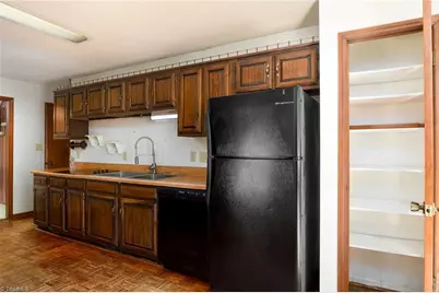 812 Nc Highway 62 W, Greensboro, NC 27406 - Photo 17