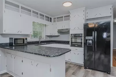 4101 La Grange Drive, Greensboro, NC 27406 - Photo 11